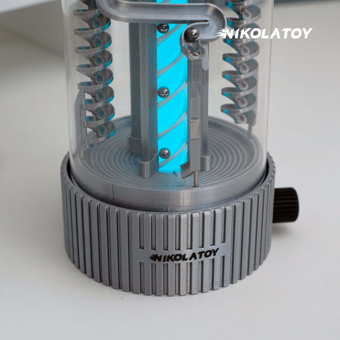 Creative EDC Spinning Pinball RGB Desktop Night Light