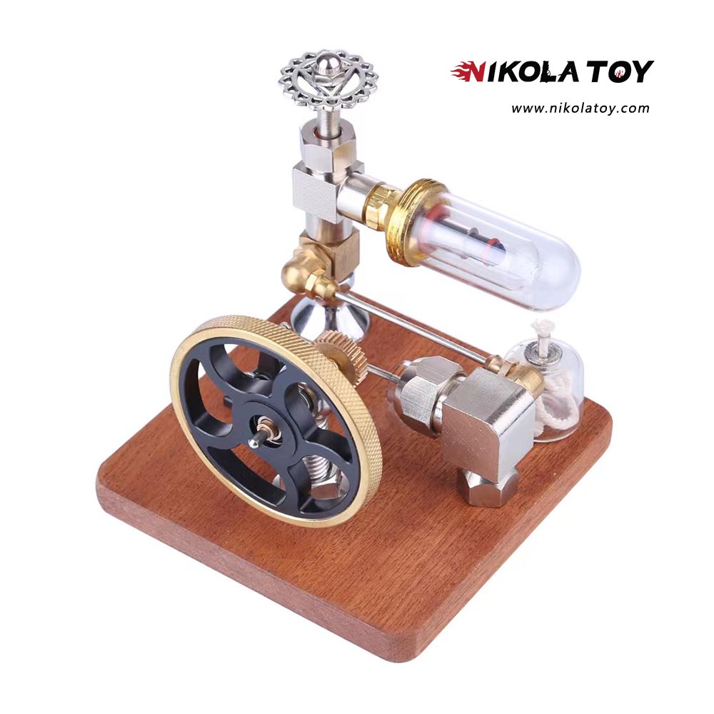 Stirling engine with adjustable speed