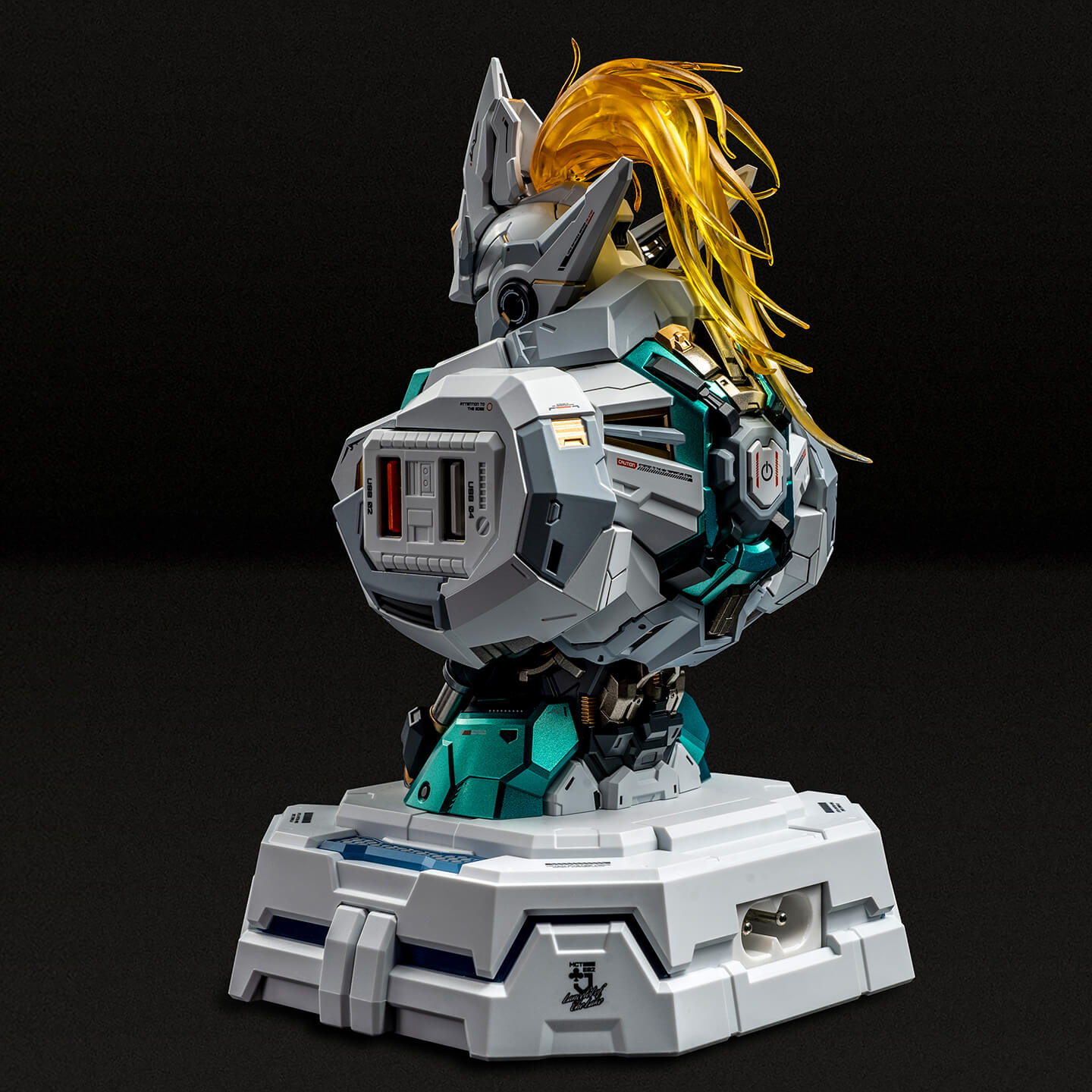Lancelot of The Lake - Desktop Charging Center
