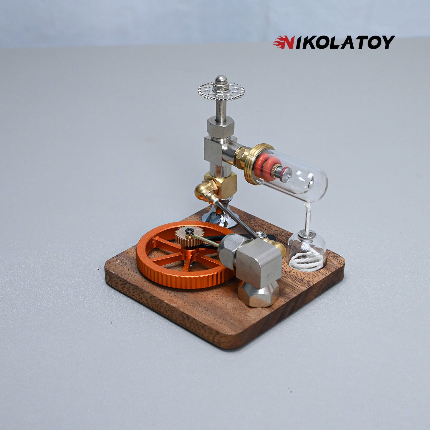 Stirling Engine With Adjustable Speed