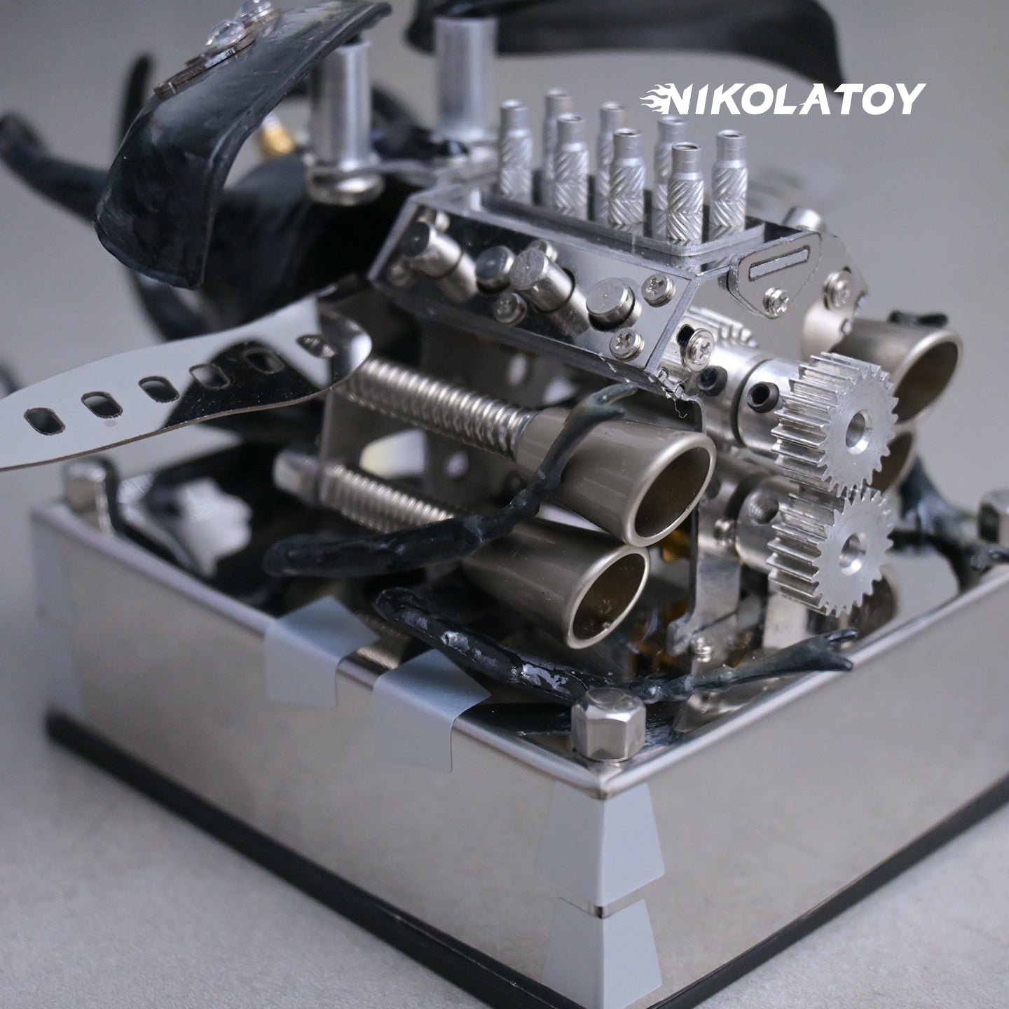 Alloy Mechanical V8 Beetle