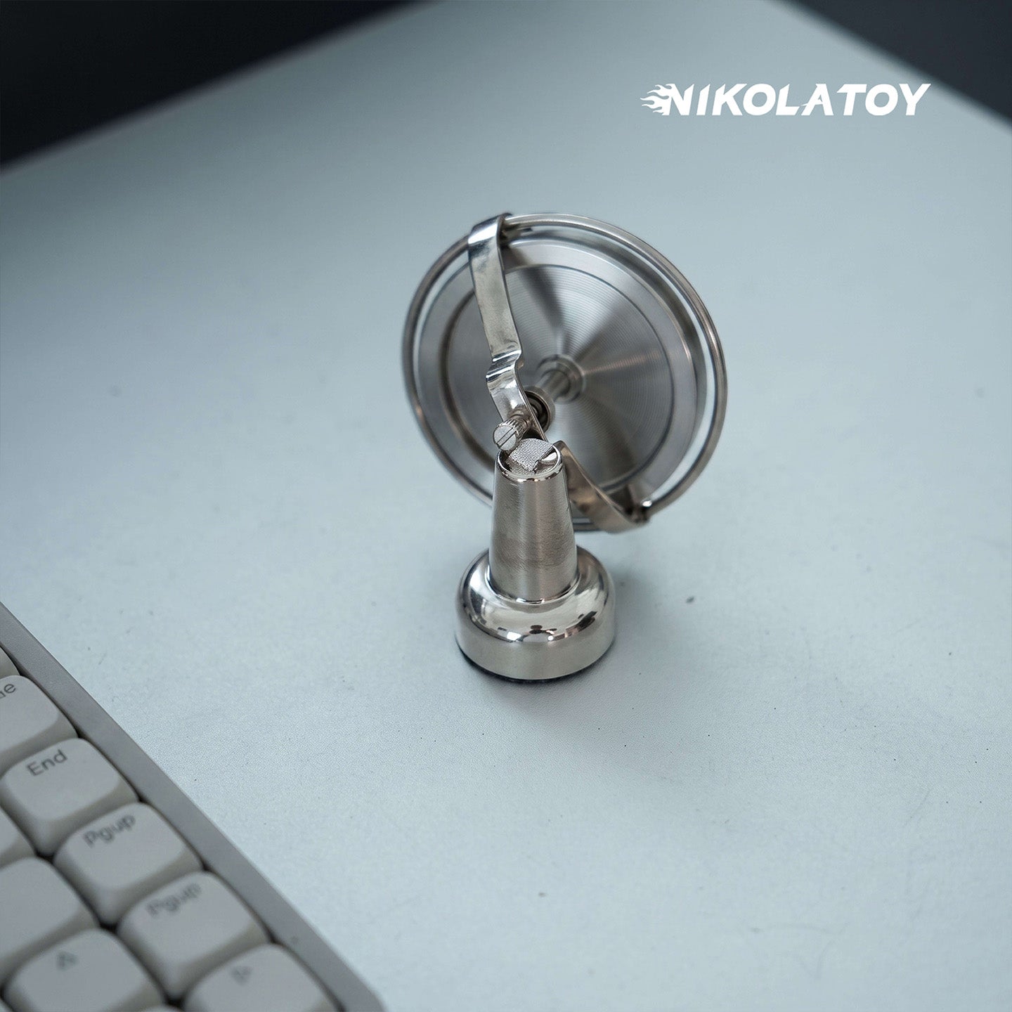 Metal Anti‑Gravity Gyroscope Desktop Physics Toy