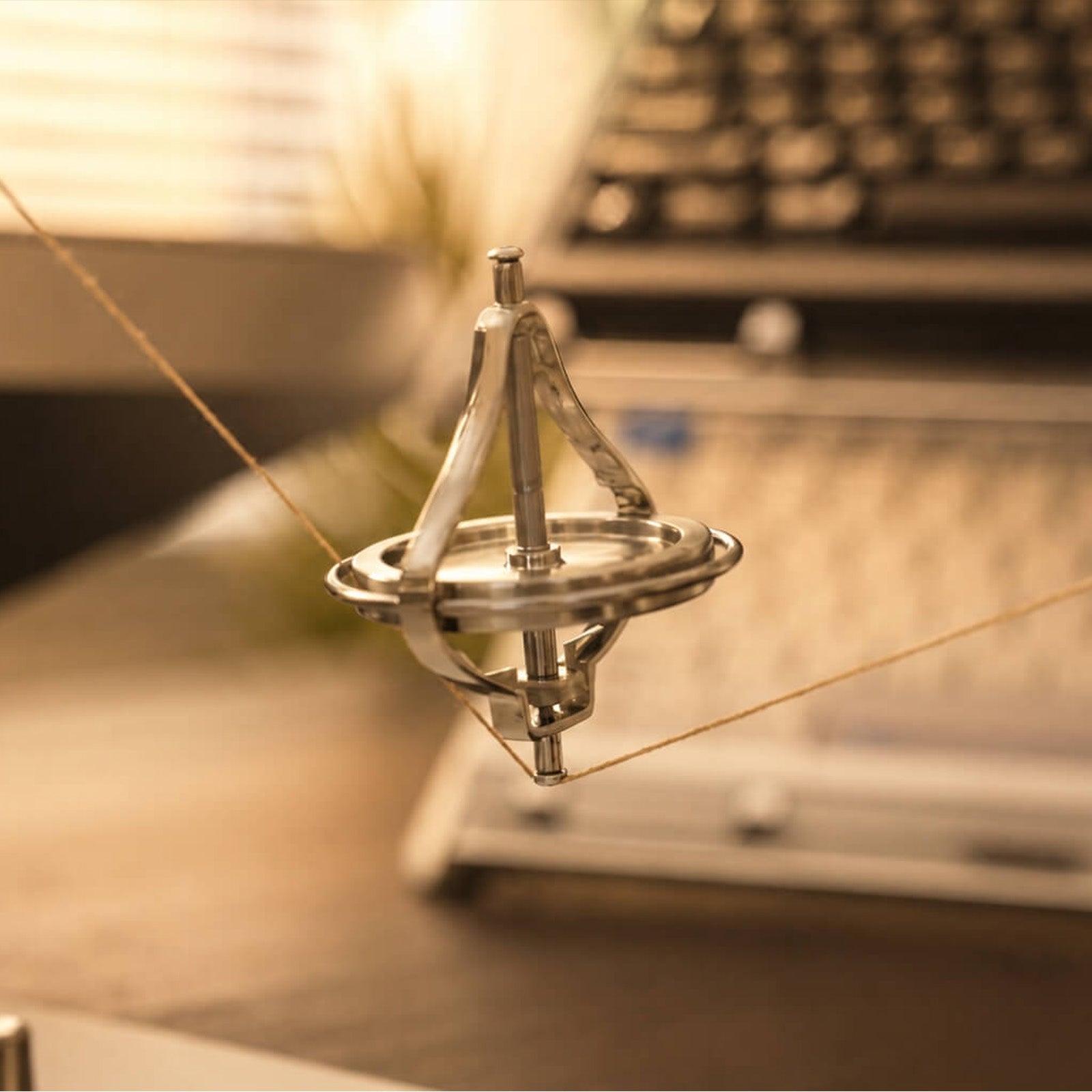 Metal Anti‑Gravity Gyroscope Desktop Physics Toy