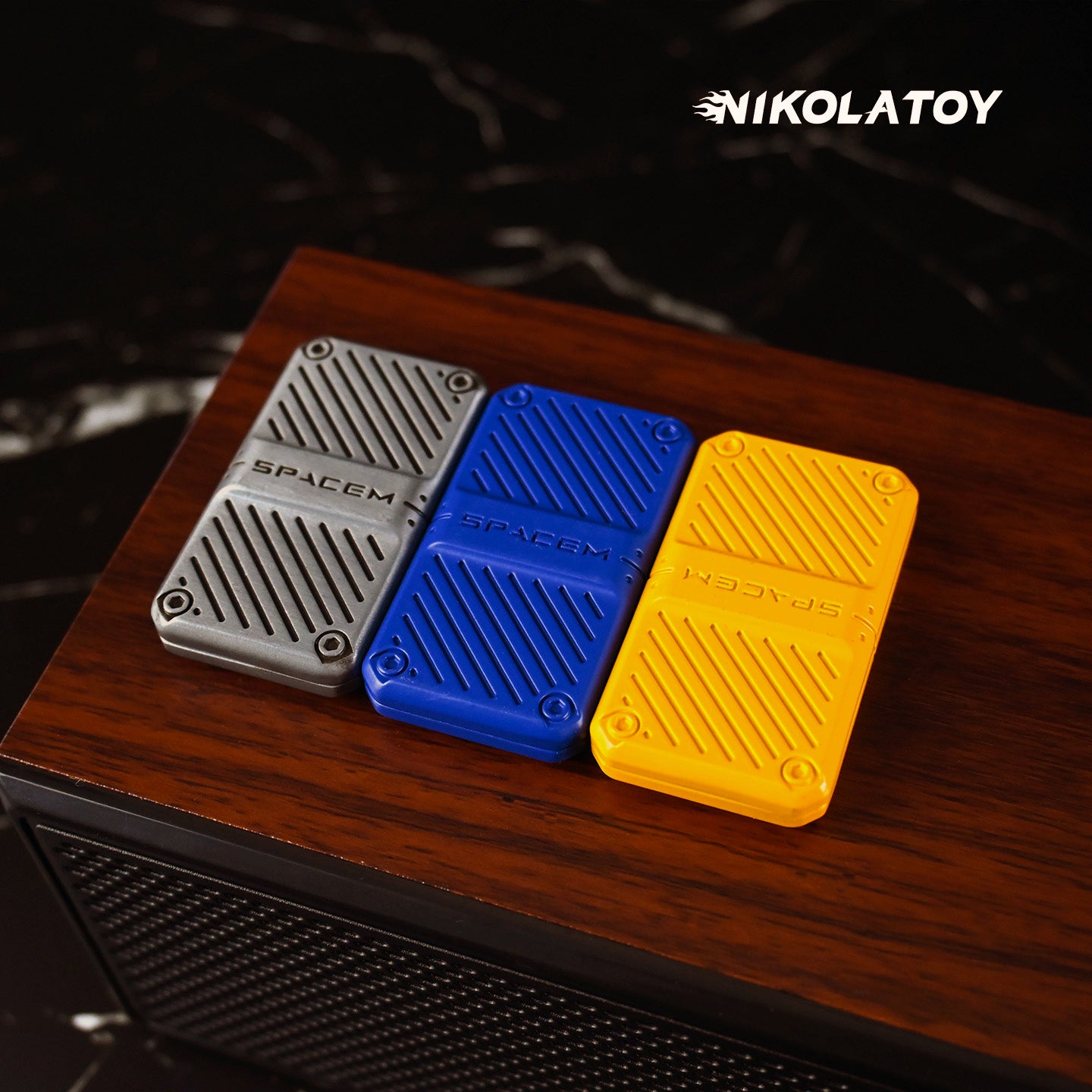 NIKOLATOY® EDC Fidget Toys - Chasing Light