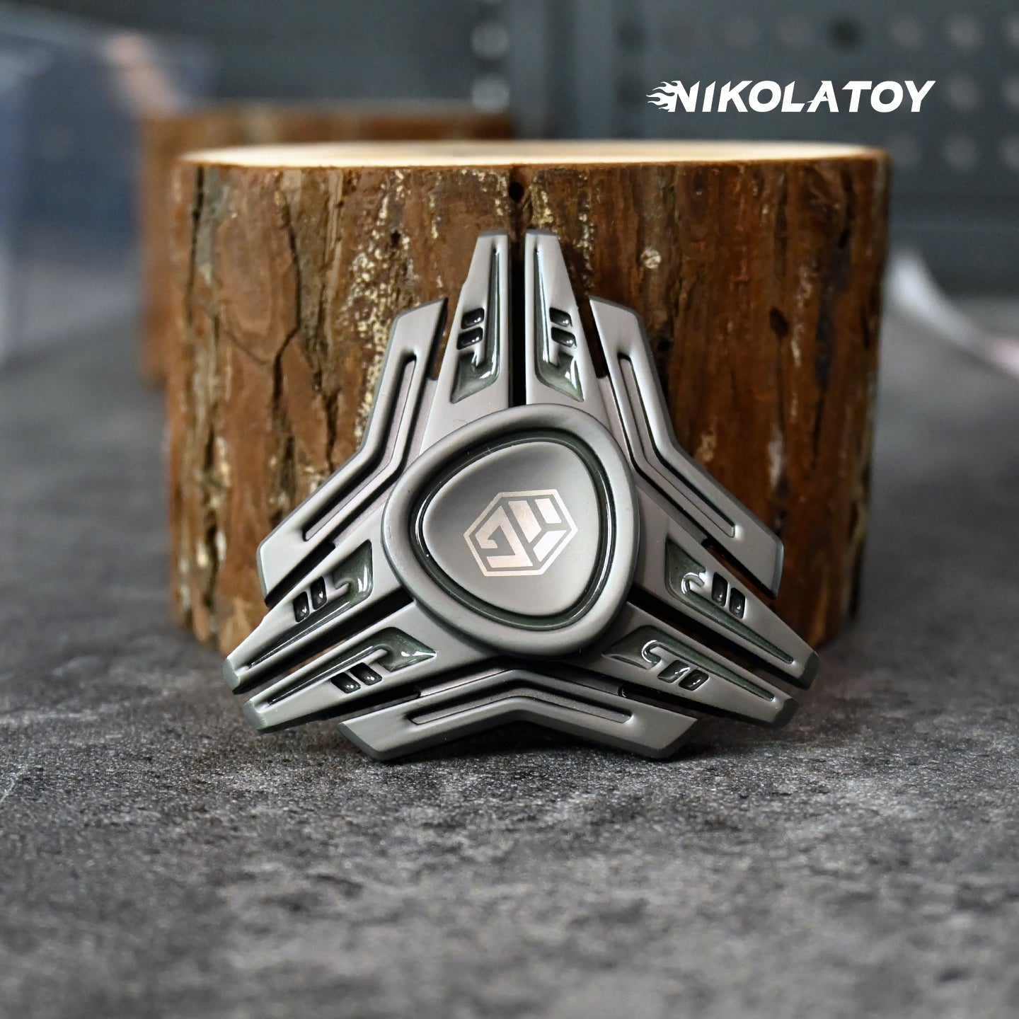 EDC Fidget Toys - Broken Blade Spinner