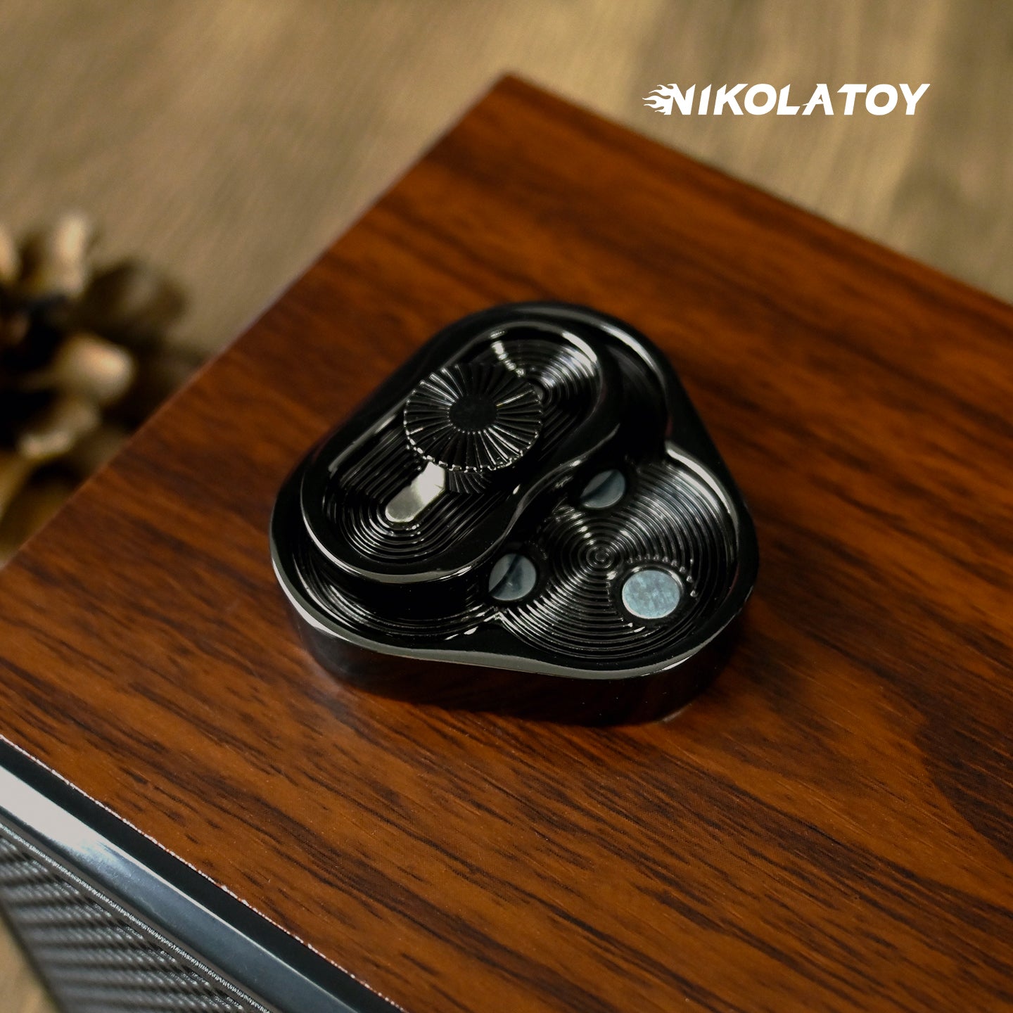 NIKOLATOY® EDC Fidget Toys - Triangle