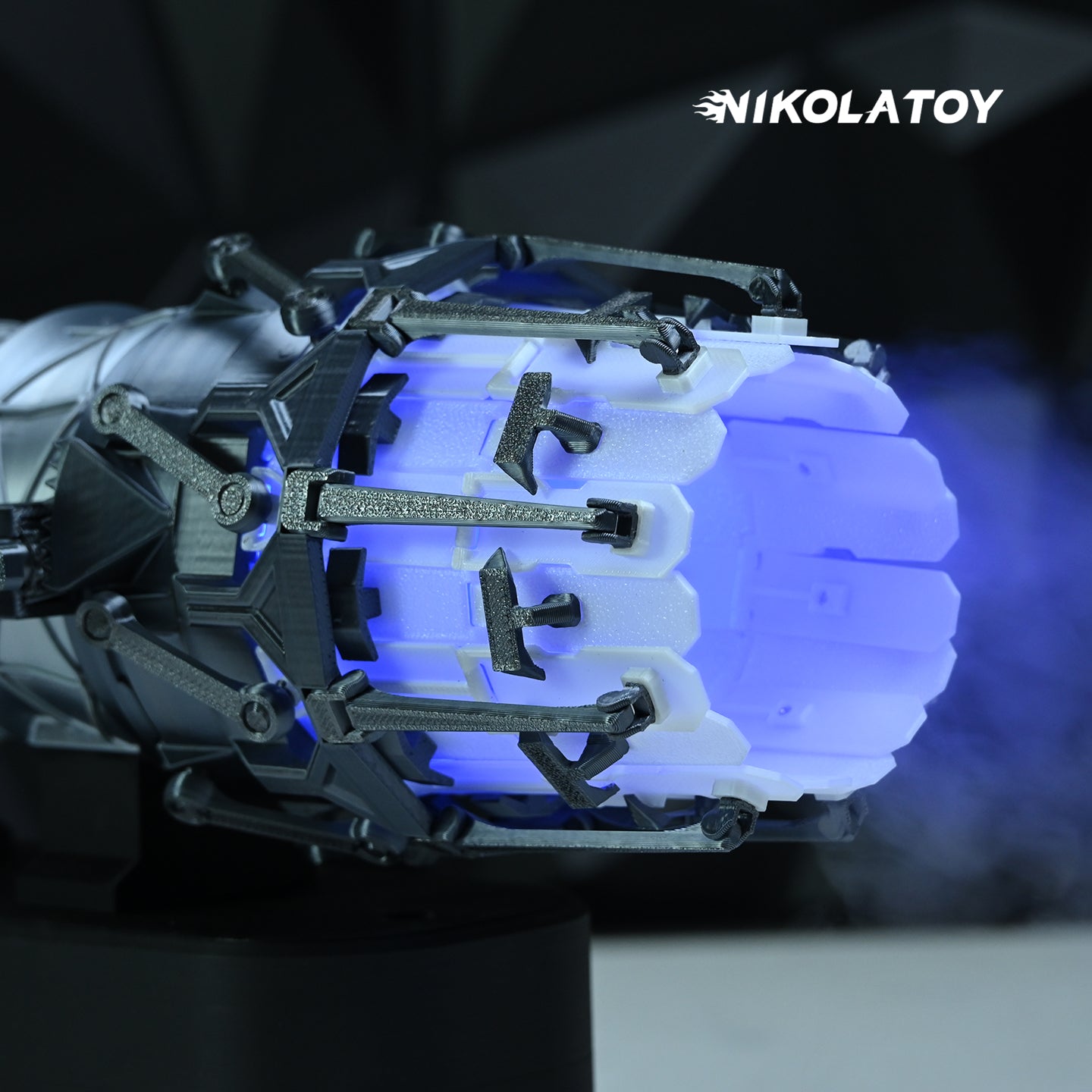 J35-A Turbojet Engine Vector Tail Spray Humidifier