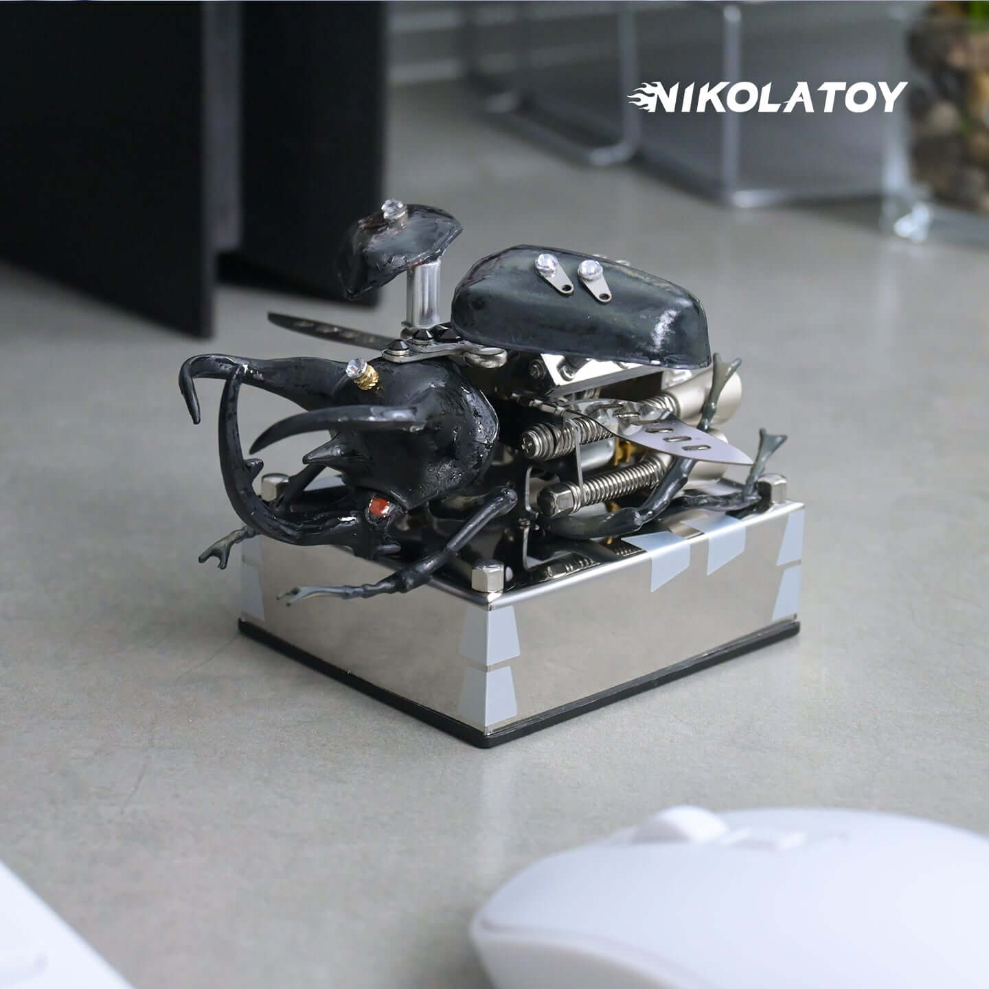 Alloy Mechanical V8 Beetle