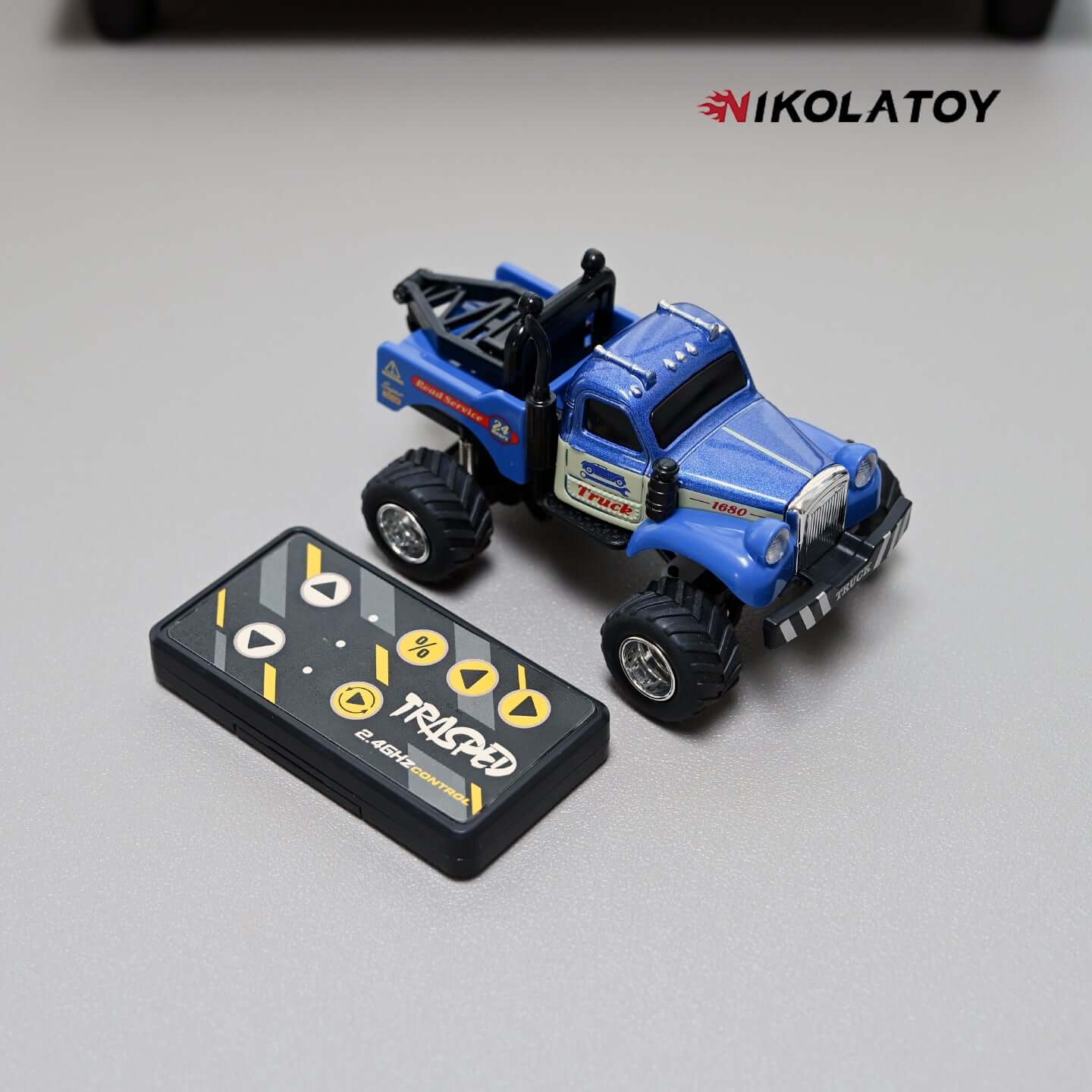 1:64 Roadside Assistance Remote Control Car