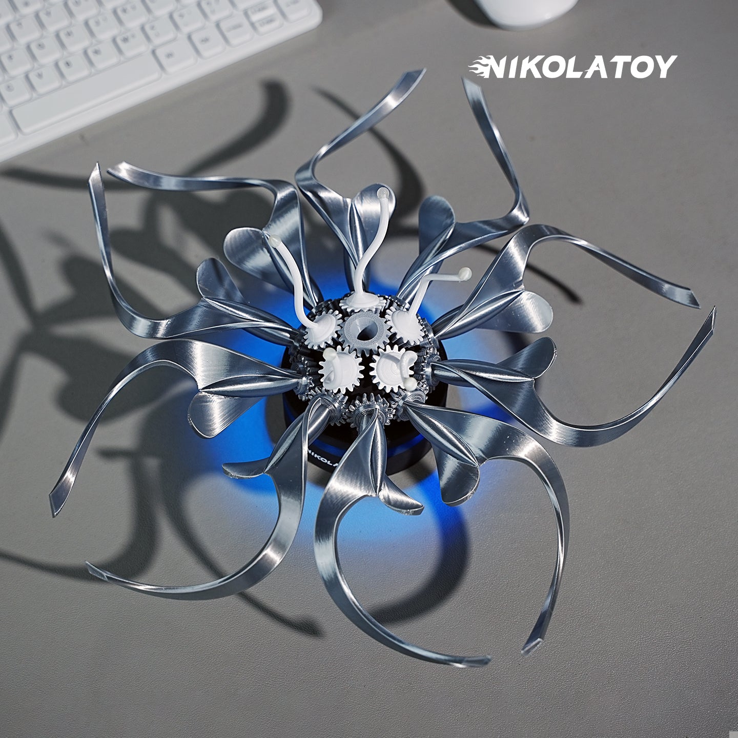 NIKOLATOY®Mechanical Flowers - Inspired by Saatchi Gallery