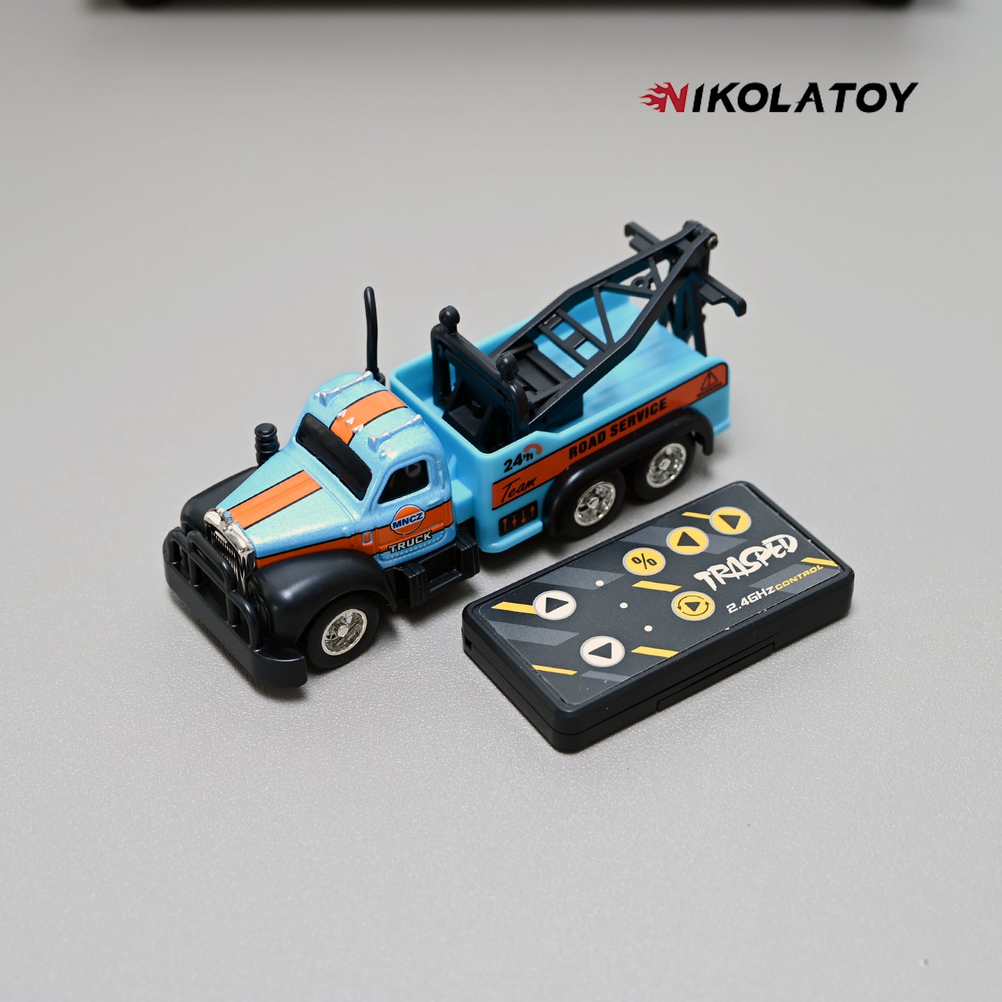 1:64 Tow Truck Remote Control Car