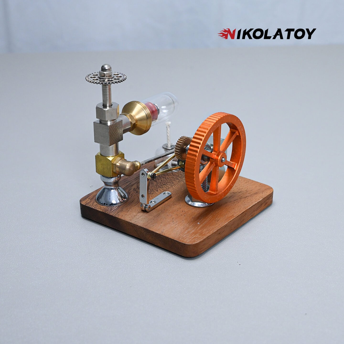 Stirling Engine With Adjustable Speed