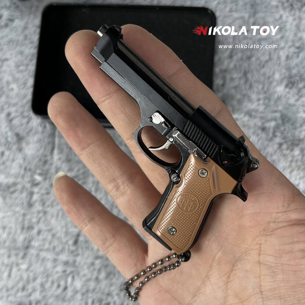 Beretta M9 key chain - Nikola Toy