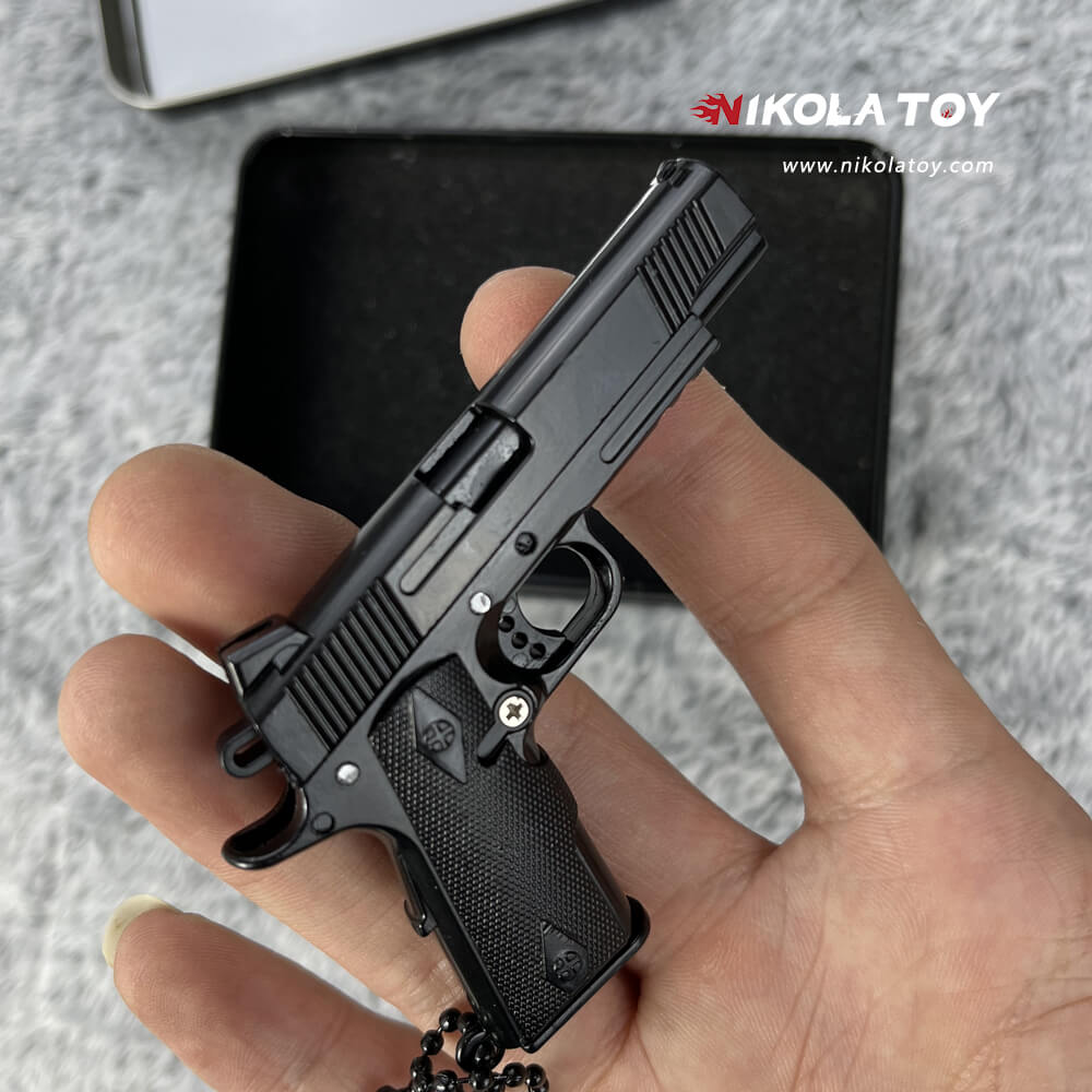 M1911 key chain - Nikola Toy